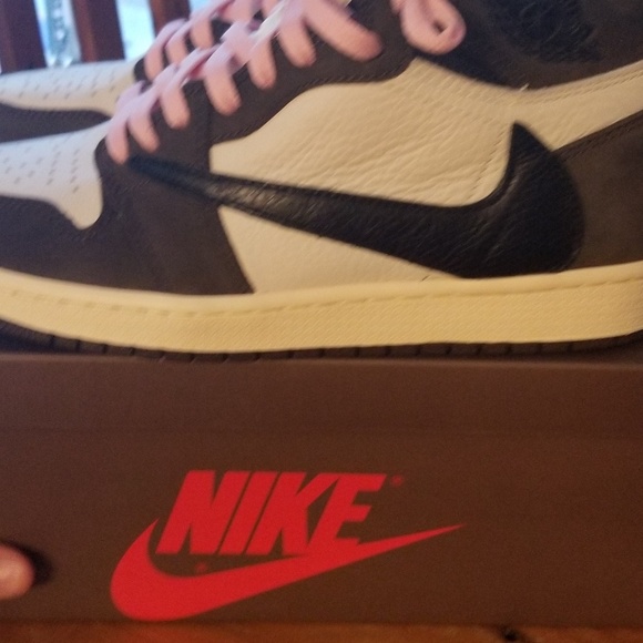 Travis scott jordan 1s - Picture 3 of 3